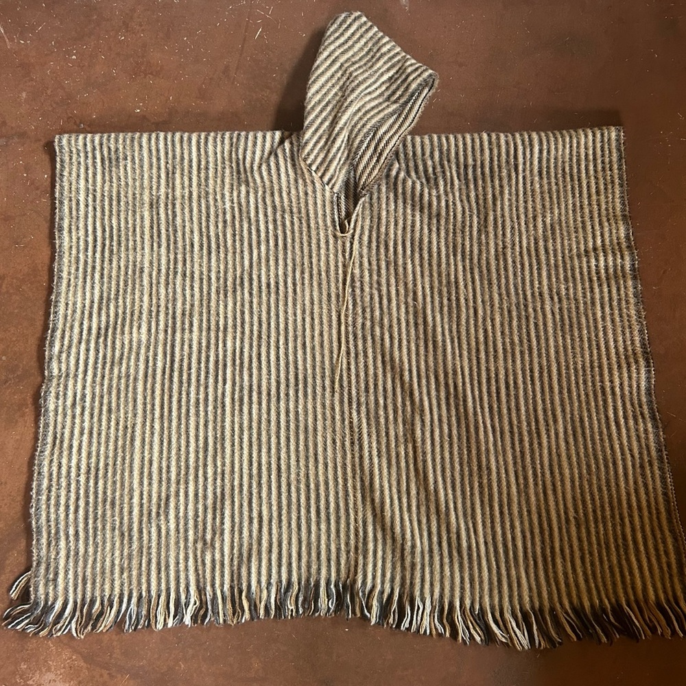 100% Alapaca Poncho Made in Bolivia